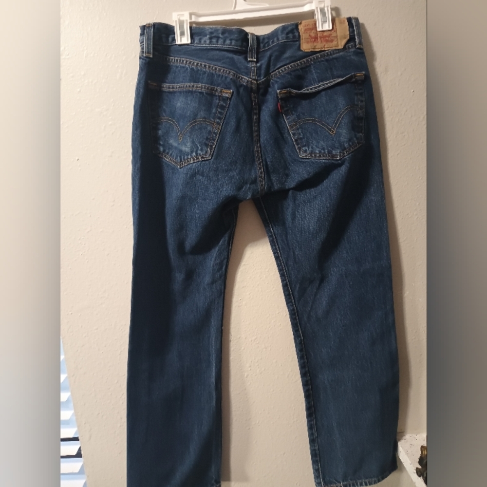 Levi's Classic Straight Blue Jeans - Picture 3 of 10